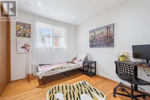 11 Van Horne Place, Kitchener, ON - Indoor Photo Showing Bedroom