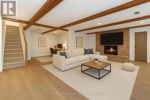 521 Vanessa Crescent, Mississauga, ON - Indoor Photo Showing Living Room With Fireplace