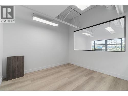 9030 Oak Street, Vancouver, BC 