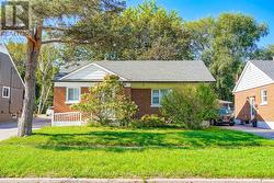 82 ADMIRAL ROAD  Ajax, ON L1S 2N9