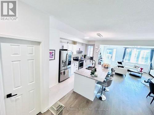 14 Mcgrath Avenue, Richmond Hill, ON - Indoor