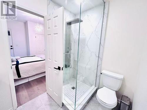 14 Mcgrath Avenue, Richmond Hill, ON - Indoor Photo Showing Bathroom