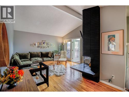 1312 Larch Drive S, Cranbrook, BC - Indoor Photo Showing Living Room
