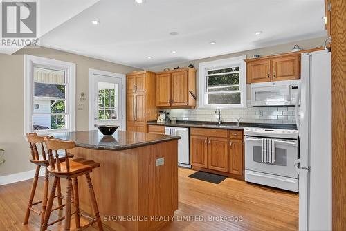 239 Rogers Street, Peterborough (Ashburnham Ward 4), ON - Indoor Photo Showing Kitchen