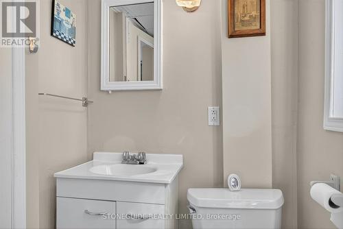 239 Rogers Street, Peterborough (Ashburnham Ward 4), ON - Indoor Photo Showing Bathroom