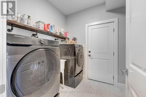 1795 Brayford Avenue, London South (South K), ON - Indoor Photo Showing Laundry Room