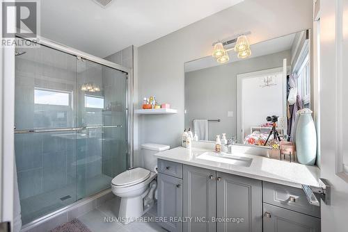 1795 Brayford Avenue, London South (South K), ON - Indoor Photo Showing Bathroom