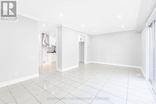 39 - 30 Clarendon Crescent, London South (South P), ON - Indoor Photo Showing Other Room