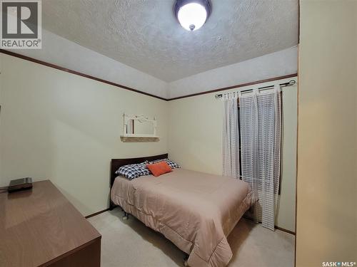 560 4Th Avenue E, Unity, SK - Indoor Photo Showing Bedroom