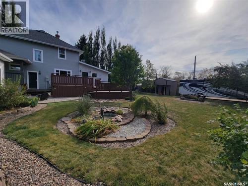 560 4Th Avenue E, Unity, SK - Outdoor With Deck Patio Veranda