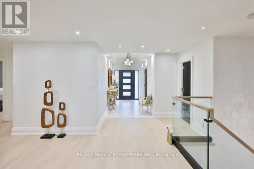 1520 Drymen Crescent, Mississauga, ON - Indoor Photo Showing Other Room