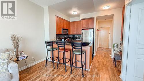 2803 - 220 Burnhamthorpe Road W, Mississauga, ON - Indoor Photo Showing Kitchen