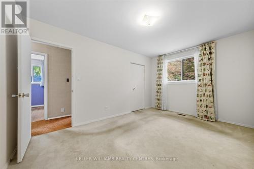 112 Eden Court, Newmarket, ON - Indoor Photo Showing Other Room