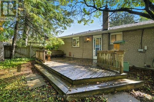 112 Eden Court, Newmarket, ON - Outdoor