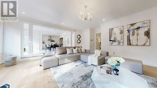 1109 Secretariate Road, Newmarket, ON - Indoor Photo Showing Other Room