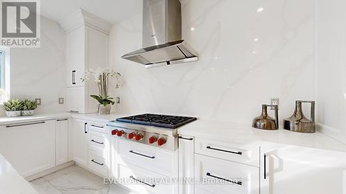 1109 Secretariate Road, Newmarket, ON - Indoor Photo Showing Kitchen