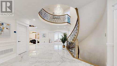 1109 Secretariate Road, Newmarket, ON - Indoor Photo Showing Other Room