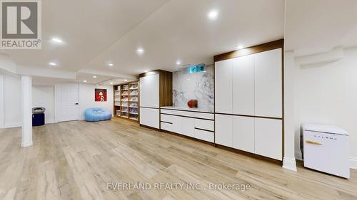 1109 Secretariate Road, Newmarket, ON - Indoor