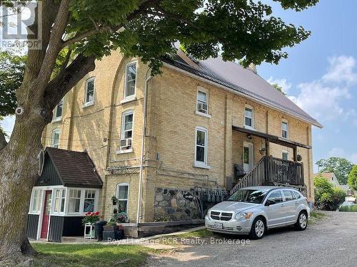 Southeast corner & driveway - 182 12Th Street, Hanover, ON - Outdoor