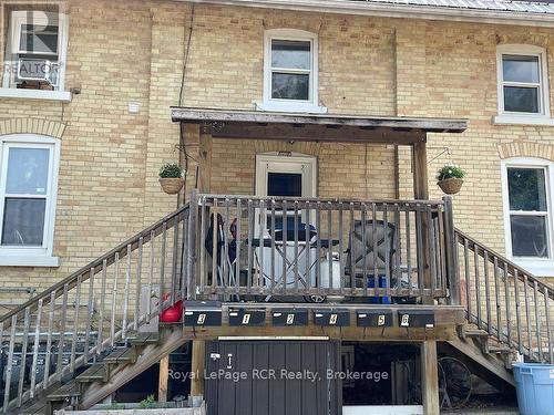 East side - 182 12Th Street, Hanover, ON - Outdoor With Exterior