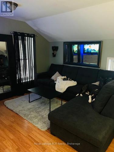 Unit 1 Living room - 182 12Th Street, Hanover, ON - Indoor