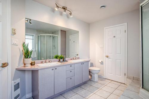 Ensuite bathroom - 427  - 431 Rue François-V.-Malhiot, Boucherville, QC - Indoor Photo Showing Bathroom