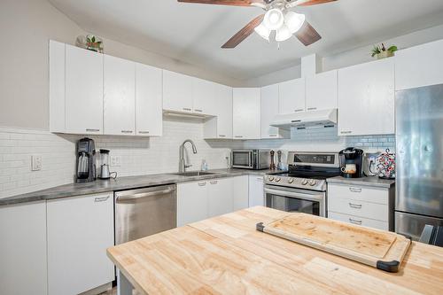 Dwelling - 427  - 431 Rue François-V.-Malhiot, Boucherville, QC - Indoor Photo Showing Kitchen With Upgraded Kitchen