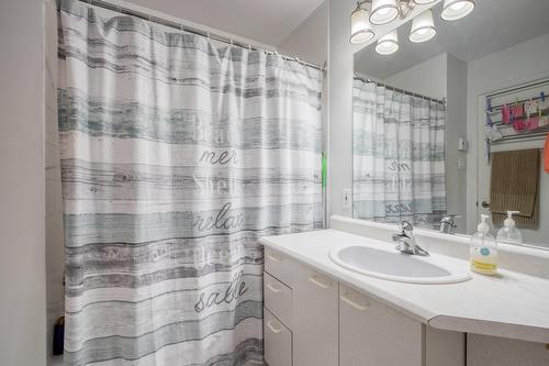 Dwelling - 427  - 431 Rue François-V.-Malhiot, Boucherville, QC - Indoor Photo Showing Bathroom