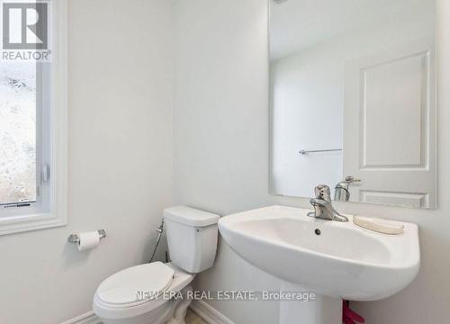 778 Kootenay Path, Oshawa, ON - Indoor Photo Showing Bathroom