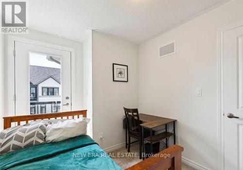 778 Kootenay Path, Oshawa, ON - Indoor Photo Showing Bedroom