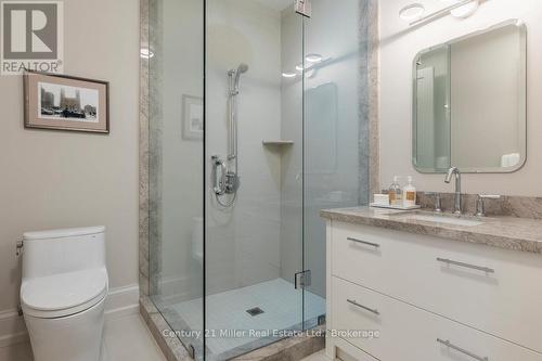 26 - 10 Maple Grove Drive, Oakville (Mo Morrison), ON - Indoor Photo Showing Bathroom