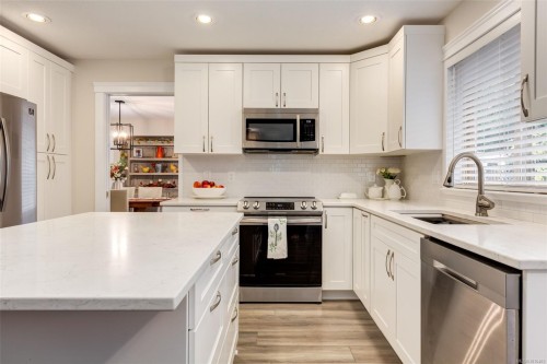 5939 Oliver Rd, Nanaimo, BC 