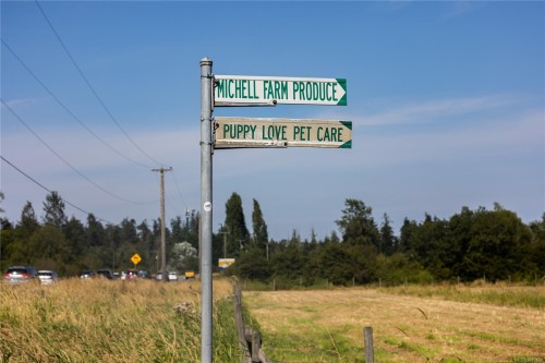 C-7053 Central Saanich Rd, Central Saanich, BC 