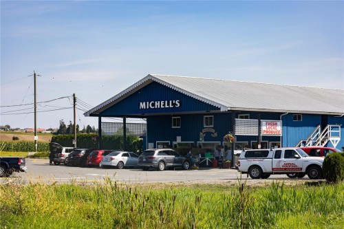 A-7057 Central Saanich Rd, Central Saanich, BC 