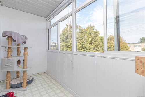401-924 Cook St, Victoria, BC - Indoor Photo Showing Other Room