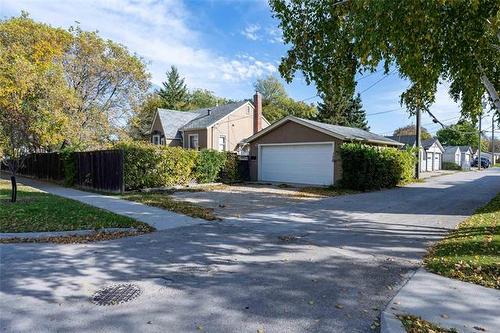 168 Des Meurons St, Winnipeg, MB 