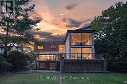 2431 JARVIS STREET S  Mississauga, ON L5C 2P7