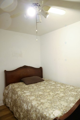 Bedroom - 4335  - 4337 Rue Forest, Montréal (Montréal-Nord), QC - Indoor Photo Showing Bedroom