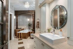 Ensuite bathroom - 