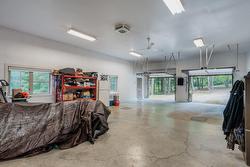 Garage - 