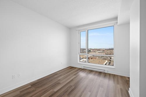 Bedroom - 1808-2000 Rue Sauvé O., Montréal (Ahuntsic-Cartierville), QC - Indoor Photo Showing Other Room