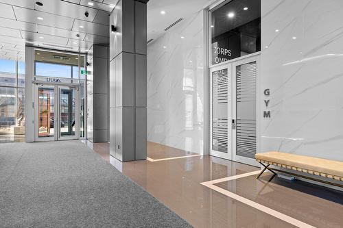 Hall - 1808-2000 Rue Sauvé O., Montréal (Ahuntsic-Cartierville), QC - Indoor Photo Showing Other Room