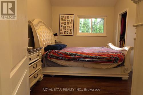 27 Matlock Avenue, Mississauga, ON - Indoor Photo Showing Bedroom