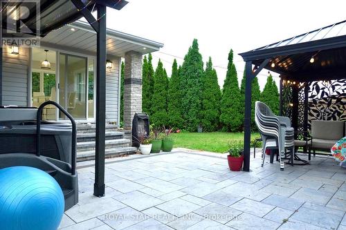 27 Matlock Avenue, Mississauga, ON - Outdoor