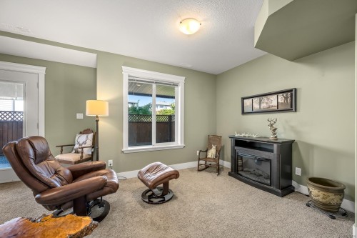 726 Cameleon Dr, Campbell River, BC 