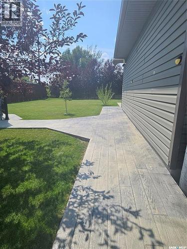 406 First Avenue E, Lampman, SK - Outdoor