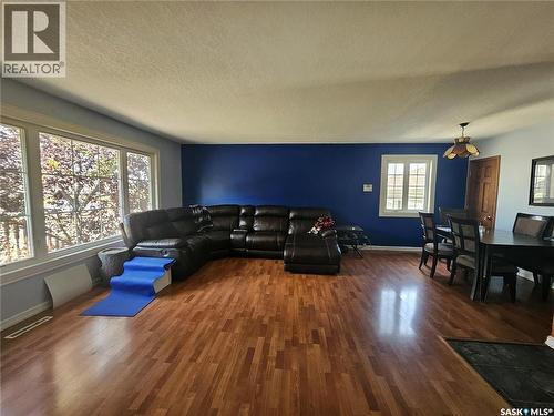 406 First Avenue E, Lampman, SK - Indoor Photo Showing Living Room