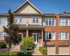 240 Rue Renoir  Saint-Constant, QC J5A 0E8