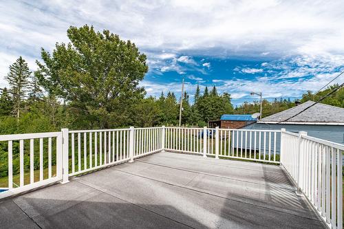 Terrasse - 9065  - 9067 Ch. Ladouceur, Sainte-Agathe-Des-Monts, QC 