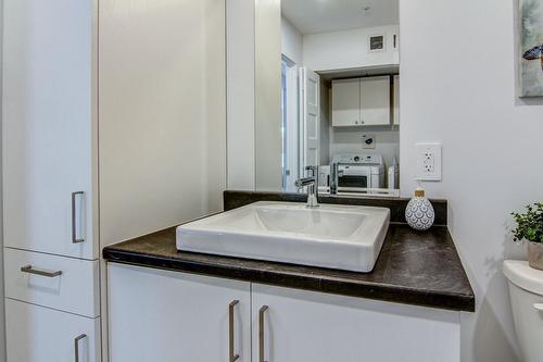 Bathroom - 104-3228 Rue Ste-Émilie, Saguenay (Jonquière), QC - Indoor Photo Showing Bathroom